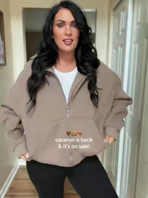 @kaylie’s fashion finds 🤎✨ YESS finally this caramel color is back 🤎🙌🏼 it is perfection for fall — I loveloveLOVE the Comfrt hoodies! @Comfrt #comfrt #comfrthoodie #ziphoodie #oversizedhoodie #hoodie