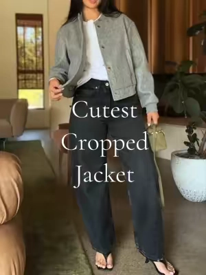 I’m so happy that bomber jackets are back in style!  #FallStyle #BomberJacket #Over40Fashion #FallOutfitIdeas #CasualOutfits