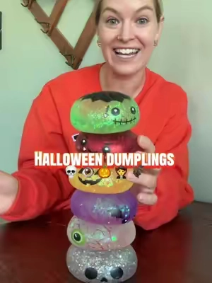 These Halloween dumplings are so perfect for spooky season and they are the good sugar squish dumplings so they are even better!  #halloweenfinds #halloweendumpling #dumplings #sugarsquishy #squishy 