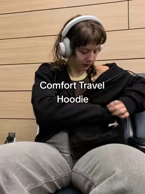yes this comfrt travel hoodie has inflatable lumbar support and an inflatable neck pillow BUILT IN and yes I passed tf out on my flight 