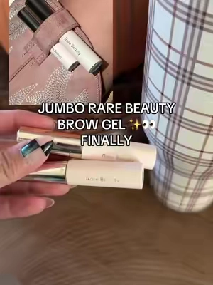 Finally rare beauty giving the girls what we’ve been all begging forrrr! Jumbo sized brow gel!!! Omg #rarebeautybrowgel #selenagomez #rarebeautyjumbobrowgel #browgel 