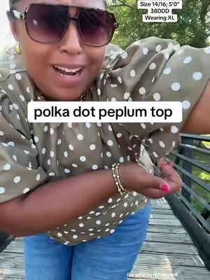 This one snatches in under my rib cage and has fantastic arm coverage. I’m wearing a size XL. #tiktokshopcreatorpicks #size14style #tiktokshopstockup #midsizepetite #midsizefashion @Cicy Bell shop 