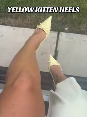 They also look SOOO good with jeans 💛💛 @Dream Pairs  #kittenheels #yellowheels #heels #tiktokshopstockup #dreampairs 
