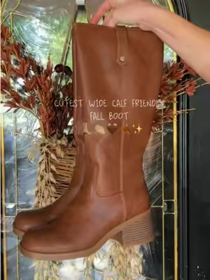 Favorite fall purchase yet #boots #fallmusthave #fallboots #fallaesthetic 