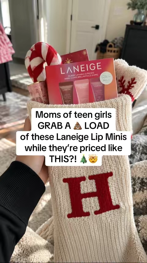 Teen girls were so hard to shop for UNTIL Laneige started dropping their mini gift sets. Gets them excited every time. #laneige #stockingstuffersforher #giftsforteens #stockingstufferideas #tiktokshopstockup 