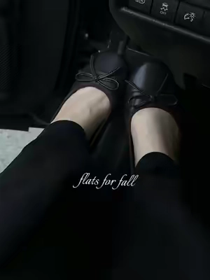 cutest ballet flats! 🤎🍂#girlyfinds #balletflats #fashioninspo 