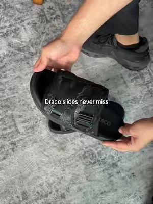 Too hard 😮‍💨 #dracoslides #fashion #streetwear #slides 