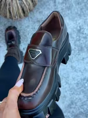 Dream pairs came out with the cutest platform loafers!! #dreampairs #dreampairsloafers #platformloafers #tiktokshopcreatorpicks #cutefallshoes 
