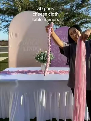 Beautiful and affordable #tablerunner #tabledecor #wedding #bridesoftiktok #eventplanner 