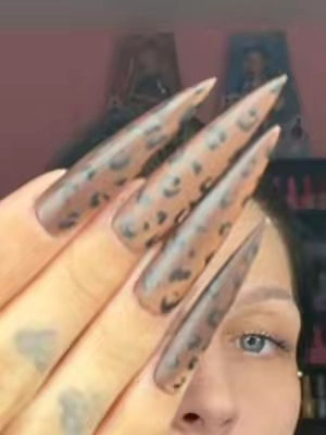 @BeetlesGelPolish #tiktokshopblackfriday #tiktokshopstockup #tiktokshopcreatorpicks #diynails #beetlesgelpolish 