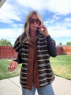 This vest is so cute, I ordered a couple more colors! #vest #sherpa #sweaterweather #falldealsforyou #sherpavest 