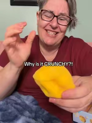 I still can’t decide if this texture is satisfying or slightly unhinged 😂 These crunchy squishies are definitely not your usual fidget toy. #Squishies #CrunchySquishies #SensoryToys #FidgetToys @Aouerbeng 