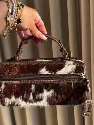 Urban revivo released the cutest western fashion bag I’ve ever seen! #urbanrevivo #bagtok #westernfashion 