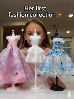 🍇 She saw the sewing kit and instantly became a little designer 🥹🧵✨ Choosing fabrics, creating ideas, and making her own tiny projects… too cute! 💕  #kidscrafts #sewing #creativeplay #tiktokfinds
