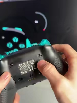 I didn’t expect this controller to feel this different💀 #controller #gamesir #xbox #gaming #aimlabs 