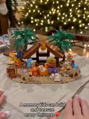 🍇 Counting down to Christmas with a little story ✨🎄 Each day brings a new surprise and makes the holiday wait even more magical 🥰 #christmas #adventcalendar #holidayseason #christmastoys #giftideas