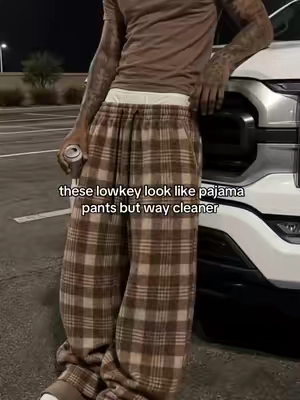 cozy without looking lazy #sweatpants #baggypants #widelegpants #streetwear #OOTD   