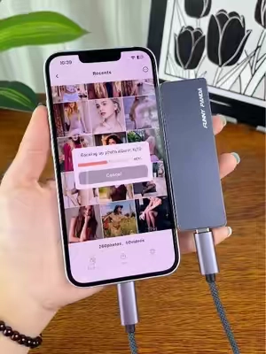 Save photos easily with phone hard drive 😮🔥#tiktokshopspringglowp #TikTokShopCyberMonday #spotlightfinds #usb #memory 