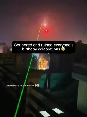I bet your laser don’t do that 😭 #fyp #laser #viral #laserpointer 