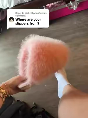 Replying to @pinkcellphon3uwu these! #fuzzyslippers #cuteslippers #tiktokshopstockup #cozyglam 