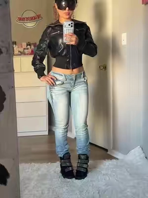 @Dolls Kill obsessed 😍🖤 #tiktokshop #wedgeshoe 