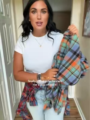 Loving these unique flannels for fall! 🙌🏼🍂✨ @Asvivid Shop #flannel #flannelshirt #fallflannel #falloutfitinspo #fallfashion 