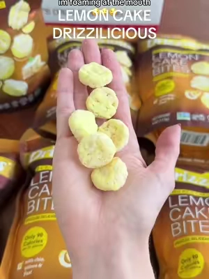 Lemon cake bite Drizzilicious is finally BACK!! @Drizzilicious #drizzilicious #miniricecakes #sweettooth #macrofriendly #snacks 