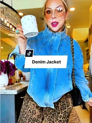 I keept seeing these jackets… so obviously I had to find an affordable one 🤌🏻 @YeeZaa #denimjacket #funnelneckjacket #midsizeoutfits #falloutfits #tiktokshopstockup 