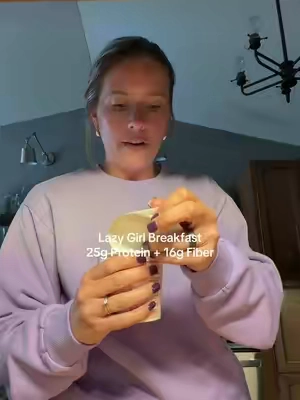 When you don’t want to make breakfast but you got macros to hit > @Bootylicious Muffins #highproteinmeals #highproteinmuffin #highproteinbreakfast 
