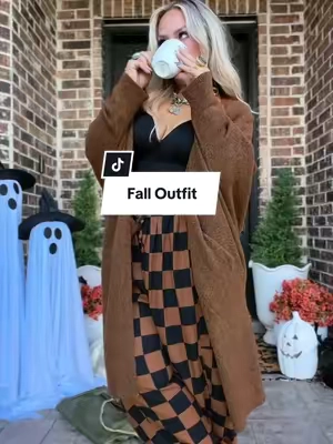 Comfy, cozy & so flattering🍂 #midsizeoutfits #falloutfits #tiktokshopstockup 
