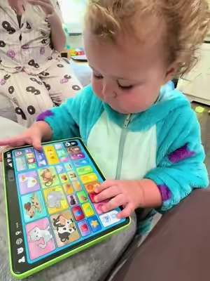 Dakota plays with her language learning tablet every single day and loves it, her language has developed so much! #toddlertoys #learningtoys #languagedevelopment #earlylearning #toddlerlearning 
