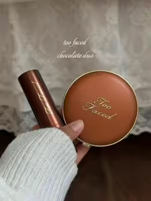 The dreamiest Too Faced bronzer duo for the perfect warm, sun-kissed glow 🤎✨ #toofaced #fallaesthetic #makeup #beautyfinds #autumn fall make up bundle make up y2k Christmas gift TikTok shop Black Friday deal @Too Faced 