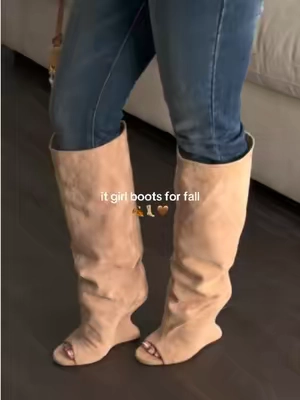love how you can style these boots sooo many different ways for fall🍂👢🧸 #boots #fallboots 