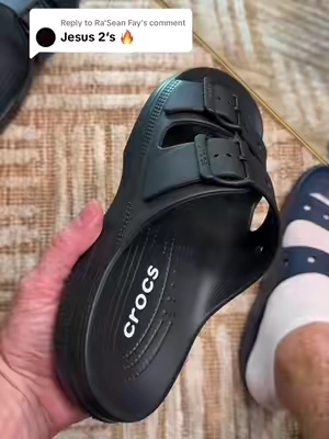 Replying to @Ra'Sean Fay These fit so nice 🔥🐊🔥#tiktokshopcreatorpicks #TikTokCreatorSearchInsightsIncentive #crocs #slides #sandals 