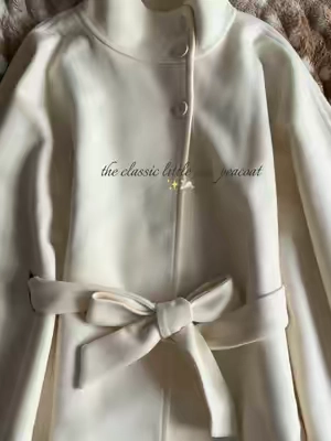 #fall #coat #poncho #peacoat #blairwaldorf