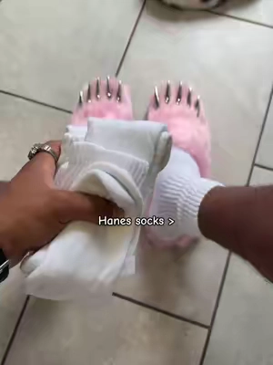 100% cotton 😮‍💨 #hanes #socks #cottonsocks #whitesocks #tiktokshopstockup 