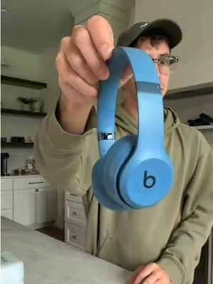 Finally a good deal for these beats headphones #beatssolo4 #beatsheadphones #headphones #wirelessheadphones #qvc 