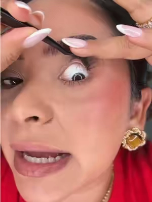 Respuesta a @viki 🇨🇺 link aquí arriba de mi nombre ⬆️⬆️⬆️. Pestañas que no necesitan pegamento y son de larga duración 😍😍. . . . . . . #cofierlashes #cofierlashkit #pestañas #lashes #lashestutorial 