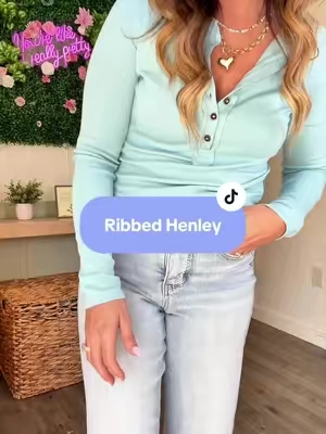 The prettiest ribbed Henley for an easy jeans-and-a-cute-top kind of day 💙 The fitted shape, button detail and this color make it so much better than your average basic!  @Uaneo 