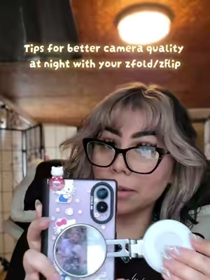 My advice for better camera quality at night with your zfold/z flip8! #zfold8 #samsung #zflip8 #selfielight  @TELESIN 