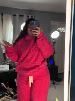 I need an everything day 🛍️💃🏽 #leopardprint #sweatsuit #womensfashion #plussizefashion #twopieceset 