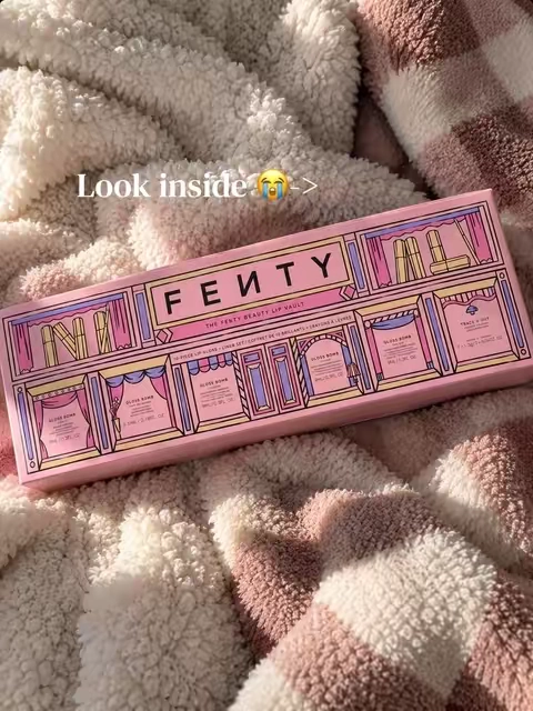 OK, I’m screaming because this is probably one of the most beautiful things I have ever seen in my life!!! immediately run because these are gonna sell out so fast #fentyholiday2026 #fentybeauty  #tiktokshopfalldealsforyou #christmasshopping  