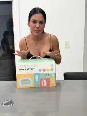 Kit completo para un bebé de @Momcozy Official 