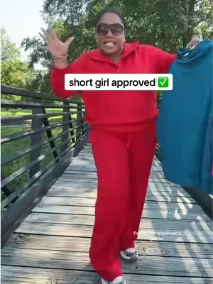 This is the most adorable set. Vivid colors. Fantastic quality. It does come in regular and petite lengths. I have every color because I love them. I’m wearing a size PXL. #tiktokshopcreatorpicks #tiktokshopstockup #midsizepetite #size14style #petitestyle @Pinspark 