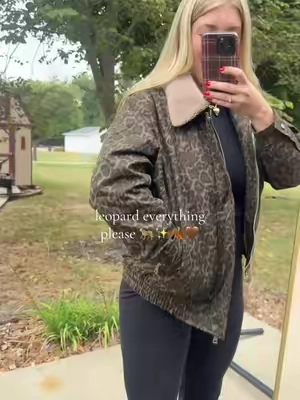Leopard jacket for fall. So cute! #falljacket #jacket 