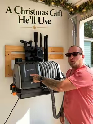 Your car stays clean and he gets the best gift. @Giraffe Tools #WetDryVacuum #WallMountedVacuum #GarageCleaning #ShopVacuum 
