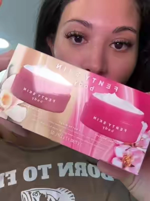 LIMITED EDITION lil butta dropz 💐💦🍦🤤💕 @Fenty Beauty dropped their holiday sets and we are so lucky this is one of them!! #fentybeauty #fentyskin #lilbuttadropz #fentysuperbrandday #fentyholidayset 