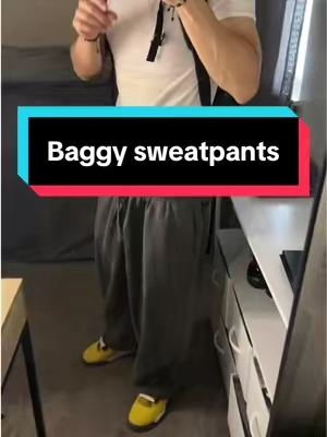 Baggy and affordable sweatpants, too tuff #sweatpants #baggysweats #streetwear #StreetFashion #mensoutfitideas 