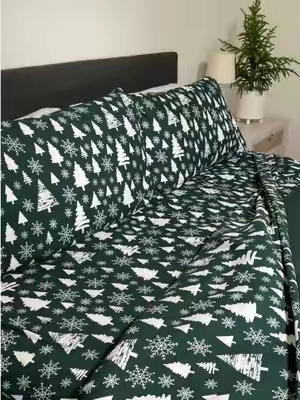 🎄🎅🏼 Christmas bedding in every room! #christmasbedding #christmasdecor #sheetset #tiktokshopfalldealsforyou #tiktokshopstockup 