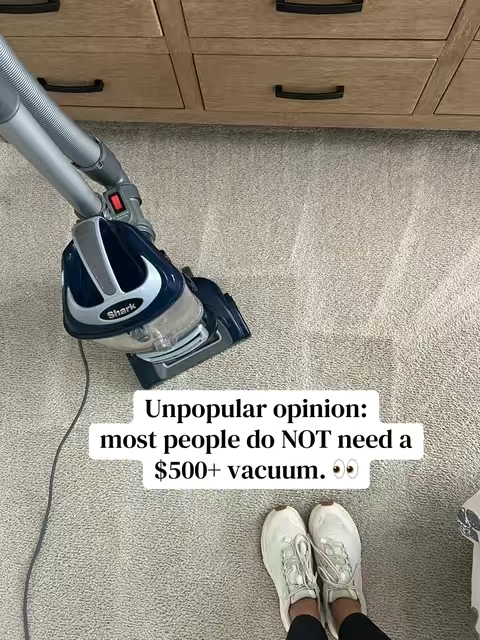We somehow normalized spending $500+ on a vacuum and I have QUESTIONS. 😂 Especially when the Navigator has this kind of suction + the Lift-Away. #vacuum 